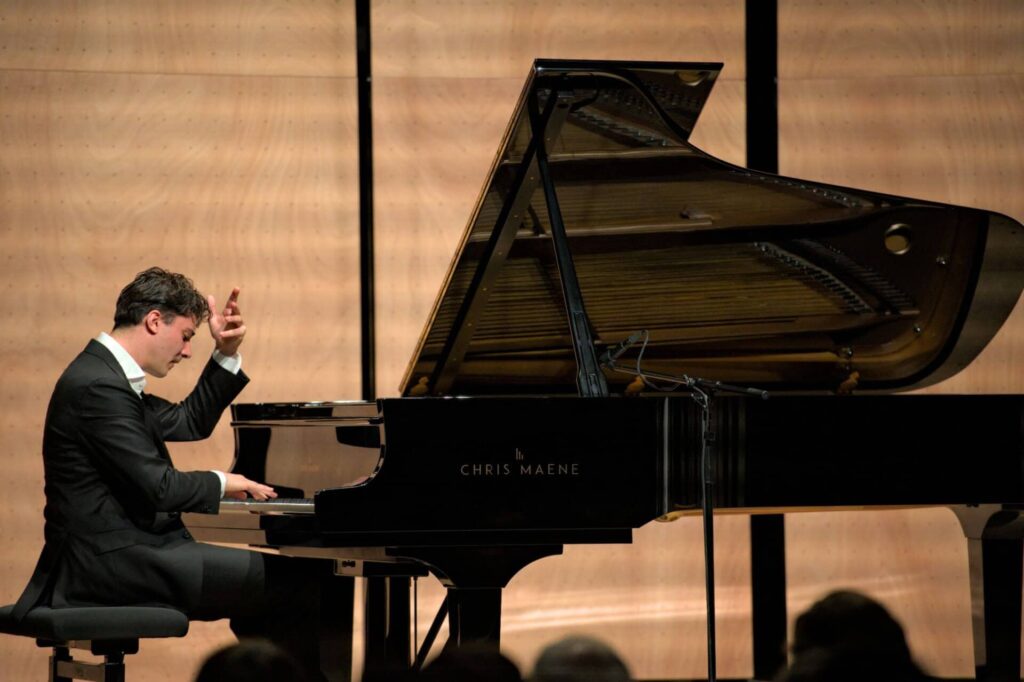 latihan fingering piano